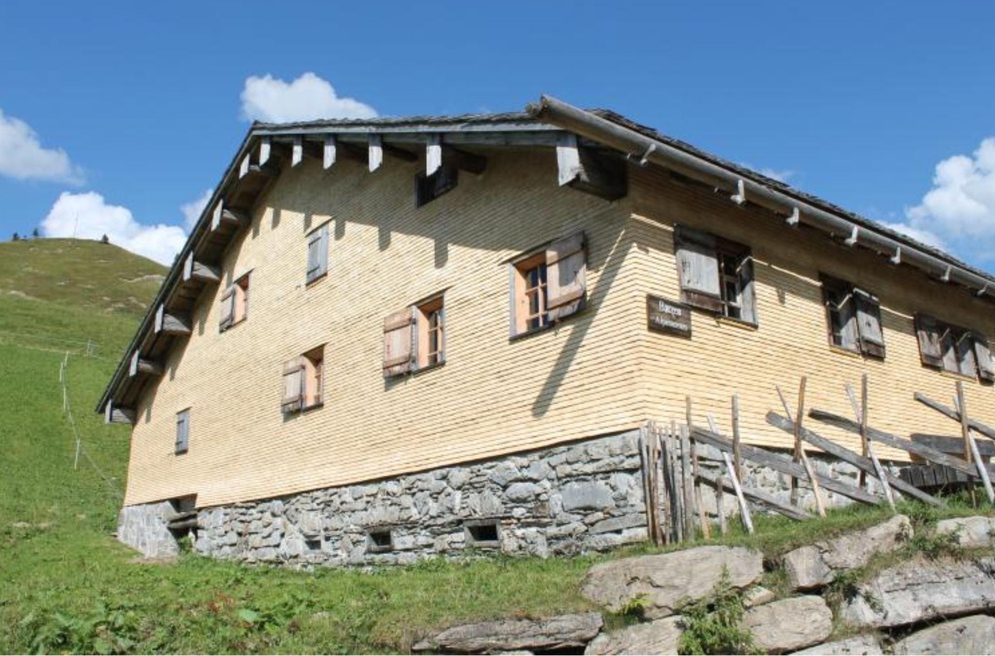 Die Bemühungen, den Gästen vielfältige Urlaubserlebnisse zu bieten, reichen von A bis Z - von einer Exkursion ins einzigartige Alpmuseum uf'm Tannberg . . .