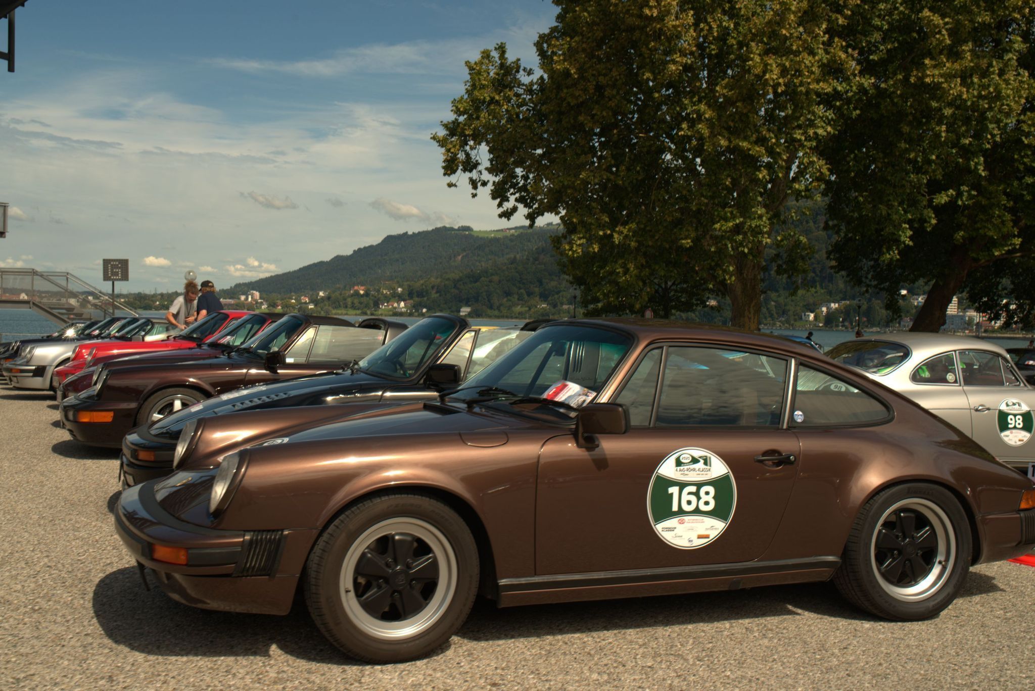 Die AvD-Röhrl-Klassik zu Gast im Ländle, von Donnerstag, den 4. September bis Samstag, 6. September 2025 starte am Festspielhaus in Bregenz die Rallye mit 170 historischen Porsches. (Bildergalerie)