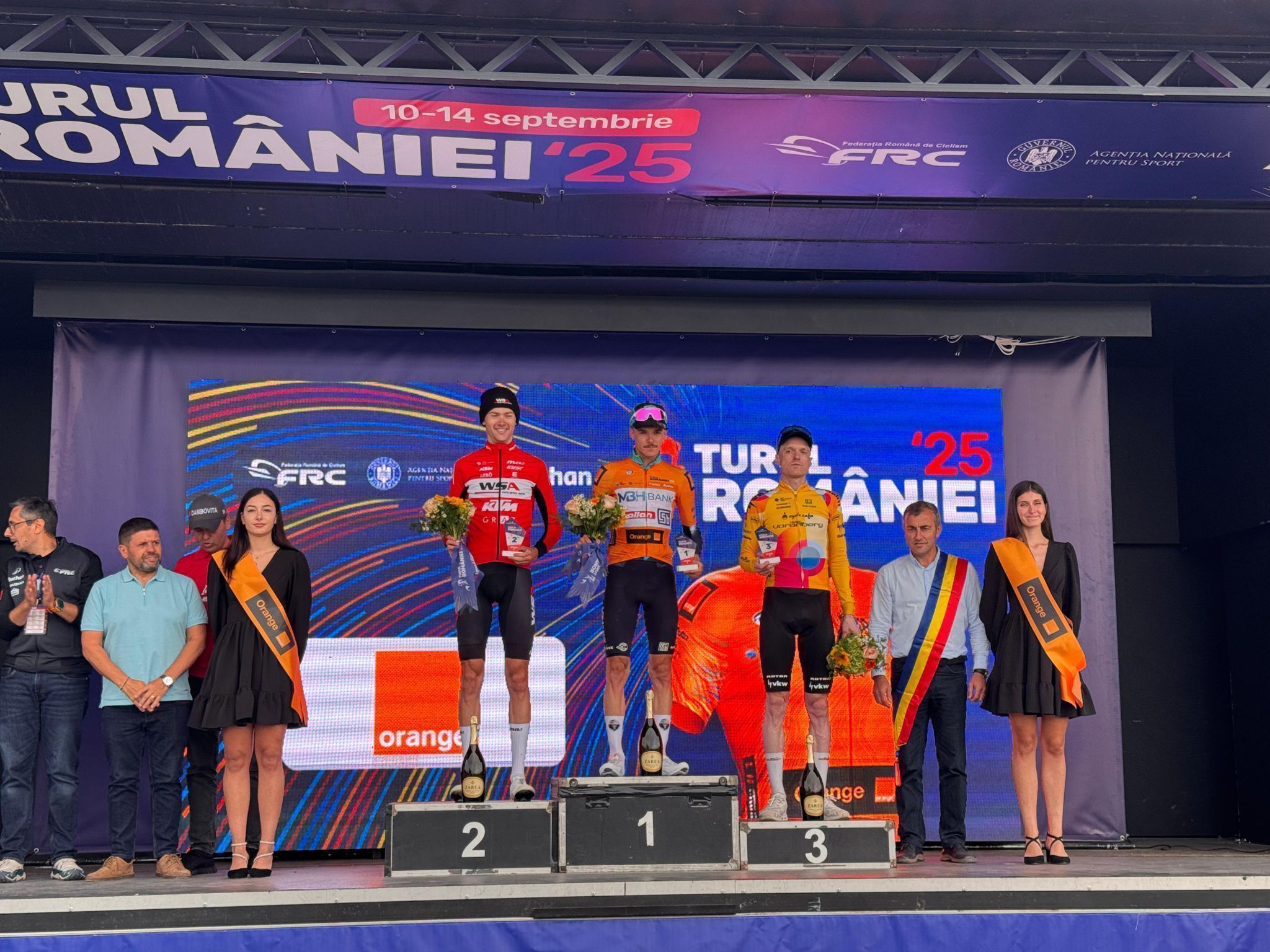 Podium für Colin Stüssi. VEREIN