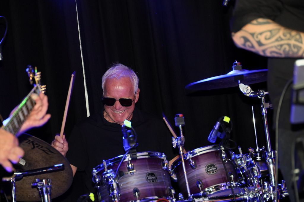 Drummer Andy Leumann von Dox in a Row