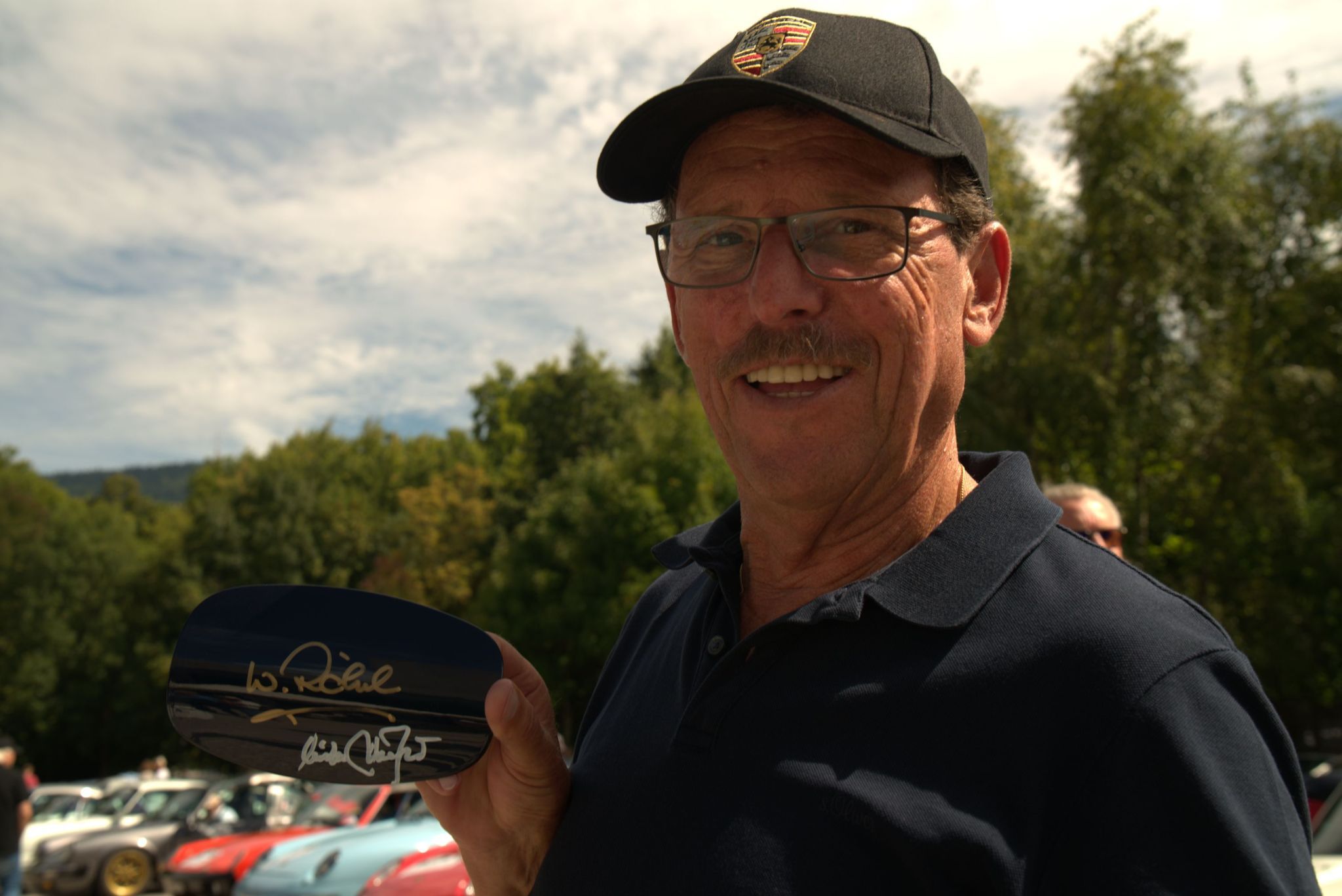 Die AvD-Röhrl-Klassik zu Gast im Ländle, von Donnerstag, den 4. September bis Samstag, 6. September 2025 starte am Festspielhaus in Bregenz die Rallye mit 170 historischen Porsches. (Bildergalerie)