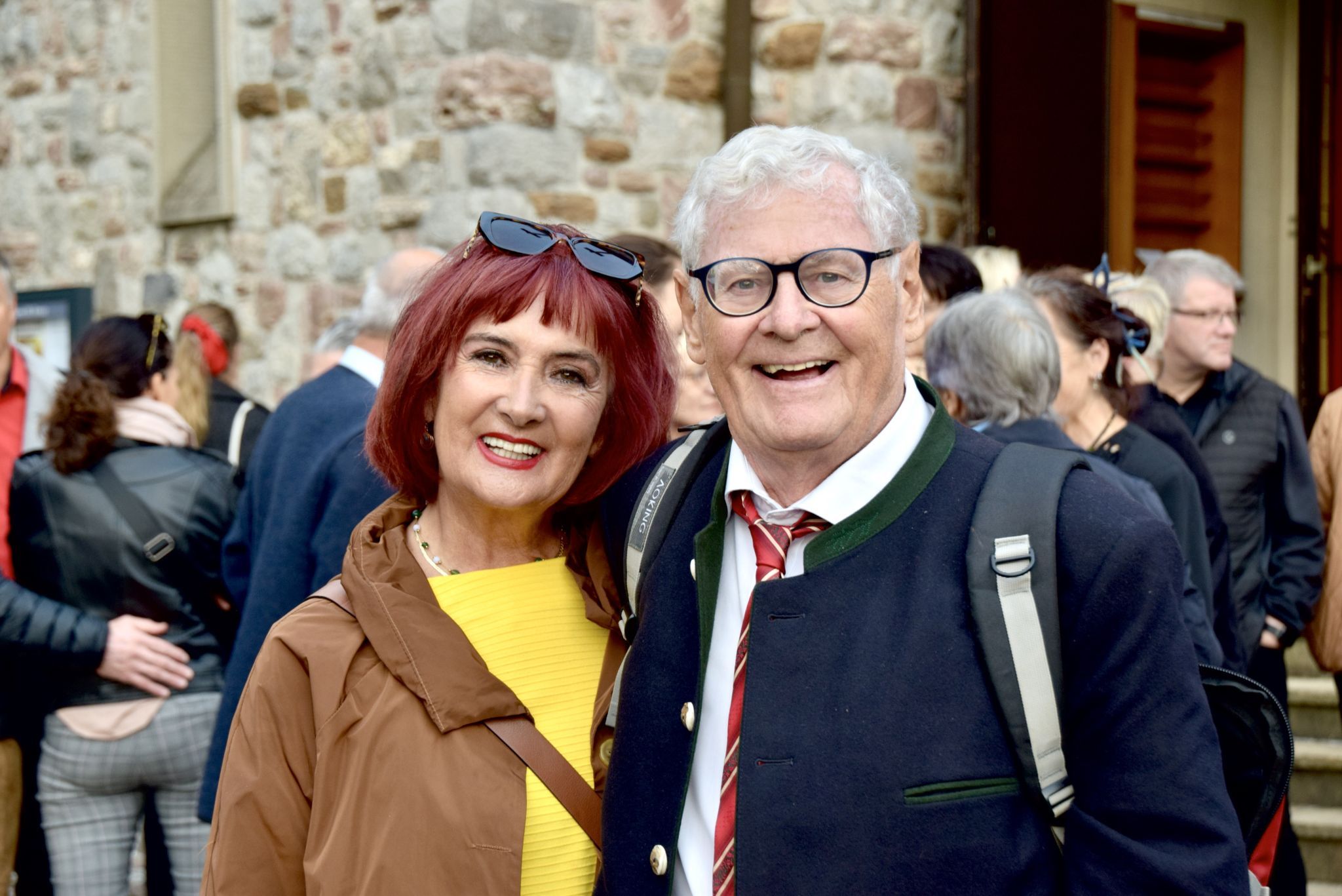 Gerlinde und Josef Concin nach dem „Chörig“-Konzert am Kirchplatz Heilig Kreuz.