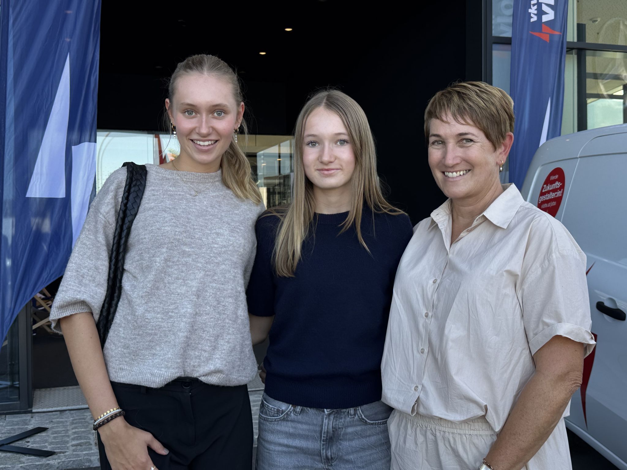 Susanne Geser mit Teresa und Valentina.