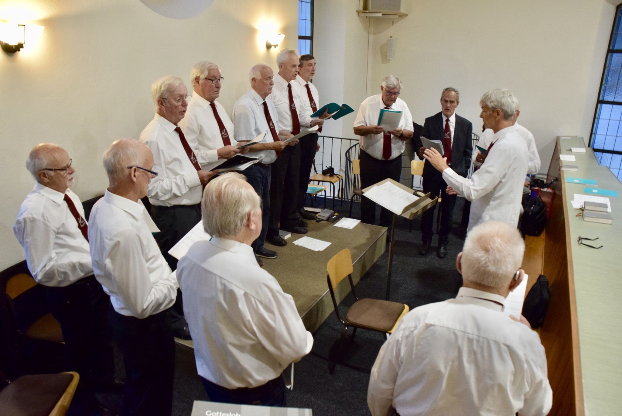 Mario Ploner dirigierte den Franziskanerchor.