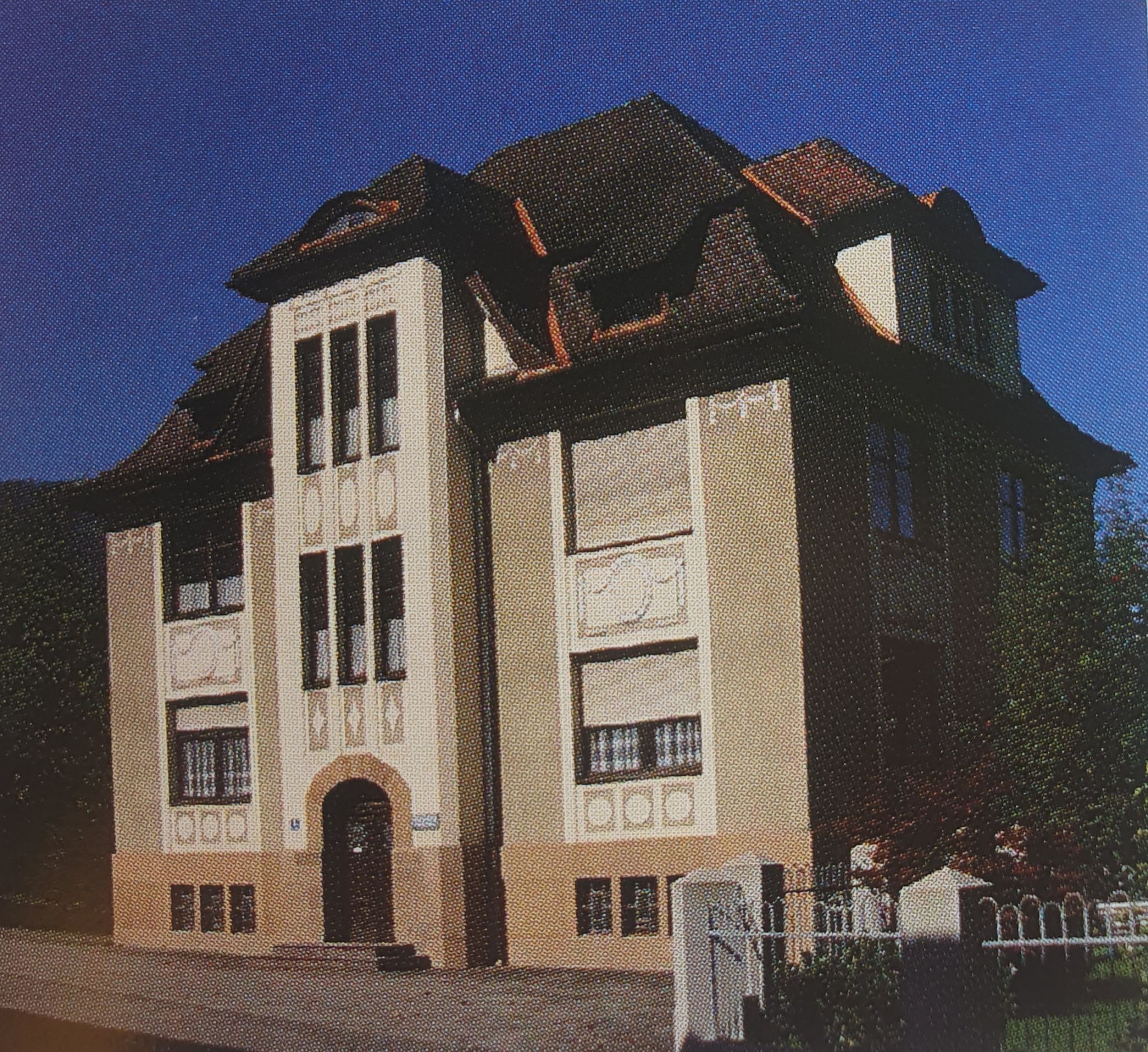 Der ehemalige Verwaltungsbau der Firma Schallert im Jahr 2013 – Zeugnis einer wirtschaftlichen Blütezeit.