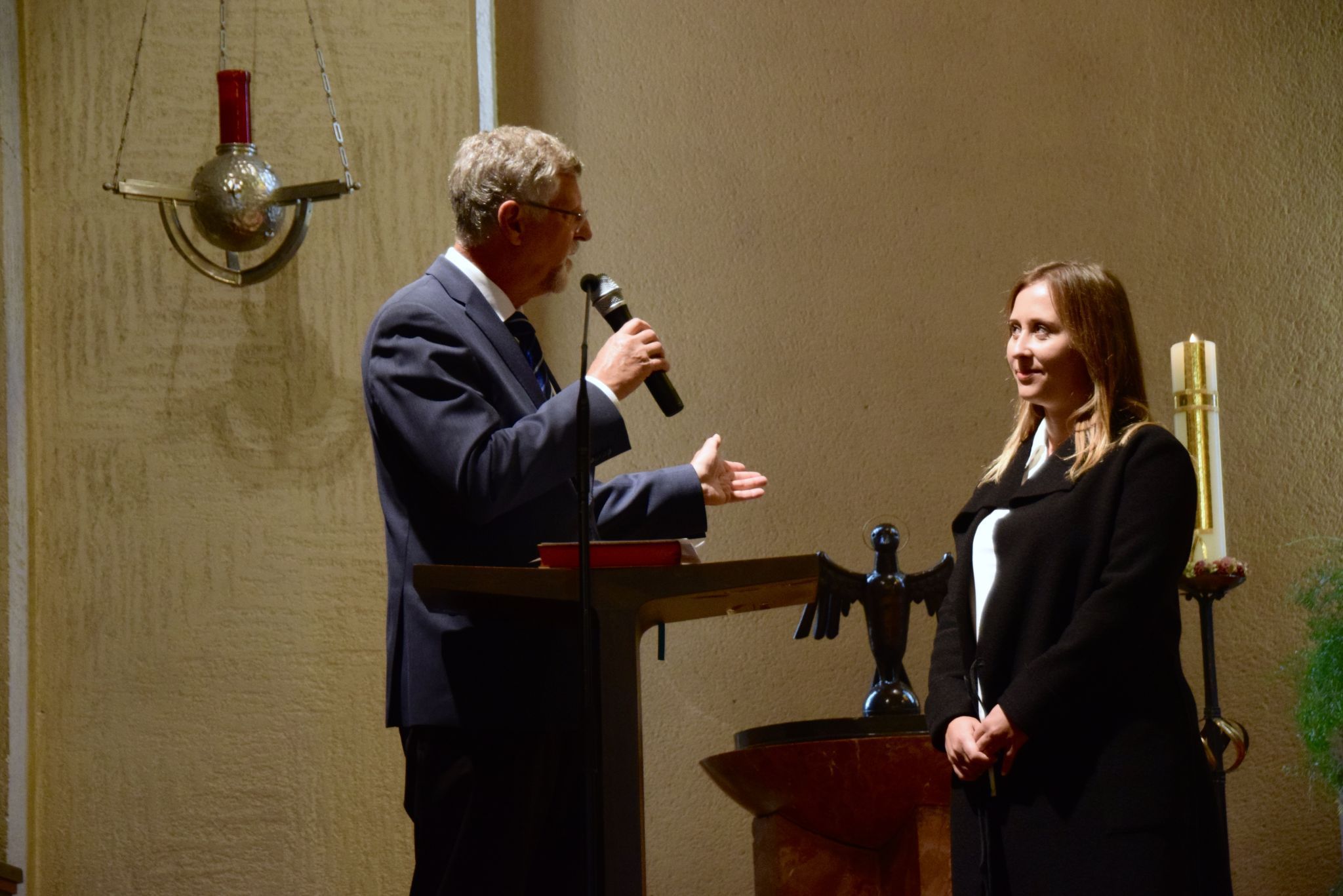 Othmar Kraft (Pfarrkirchenrat) mit Organisationsleiterin Anna Ladstätter.