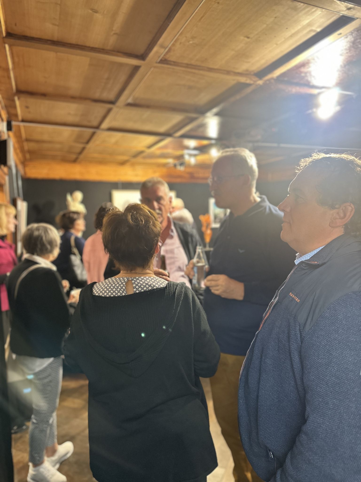 Die Besucher füllten die Ausstellungsräume.