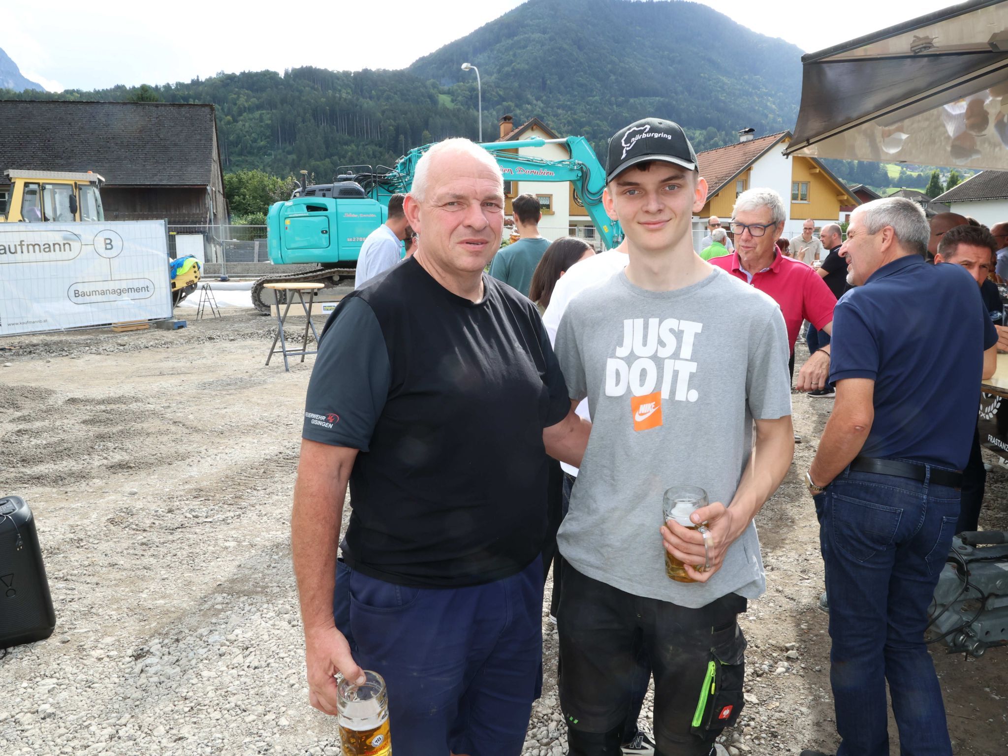 Nachbarn Volker und Nico Zens, 