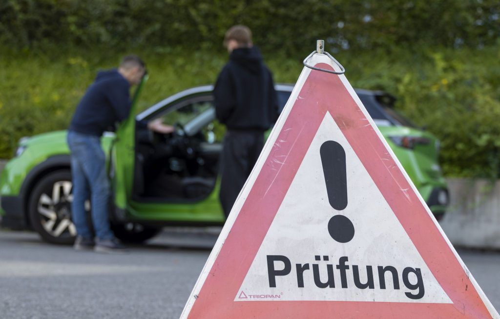 Zwei Anfragen nehmen Markus Wallner und Christof Bitschi in die Pflicht