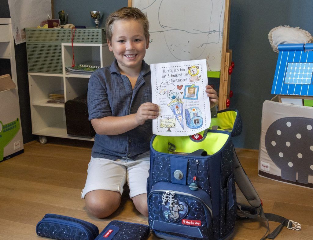 Valentina (6) in Pink, Johann Otto (6) mit Fußball – So starten 5000 Erstklässler ins Abenteuer Schule