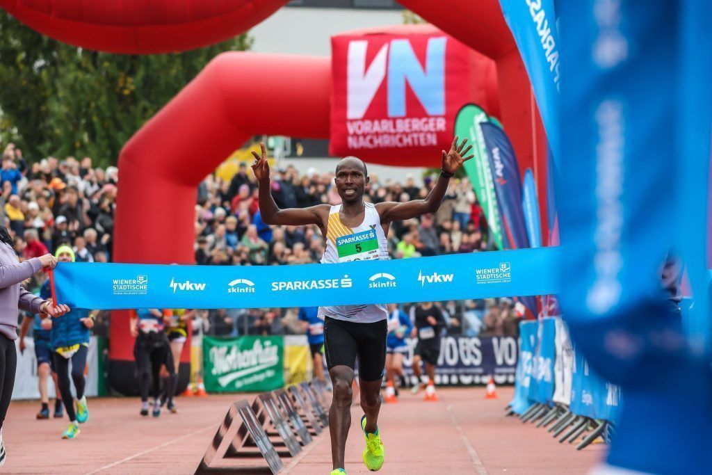 Doppelte Marathon-Krone für Kenia