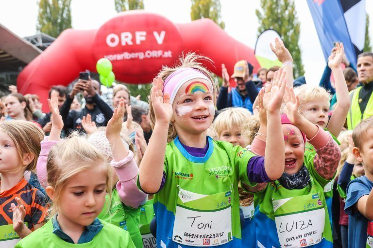 Für einen Tag sind die Kinder die großen Stars