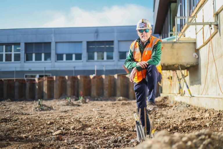 Röthner Unternehmen bringt größten KI-Campus Europas auf Betriebstemperatur