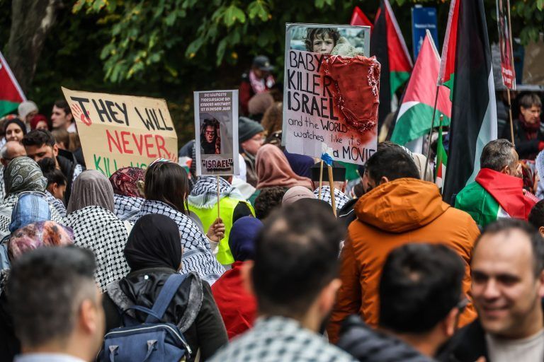 600 Menschen demonstrieren für Palästina in Bregenz