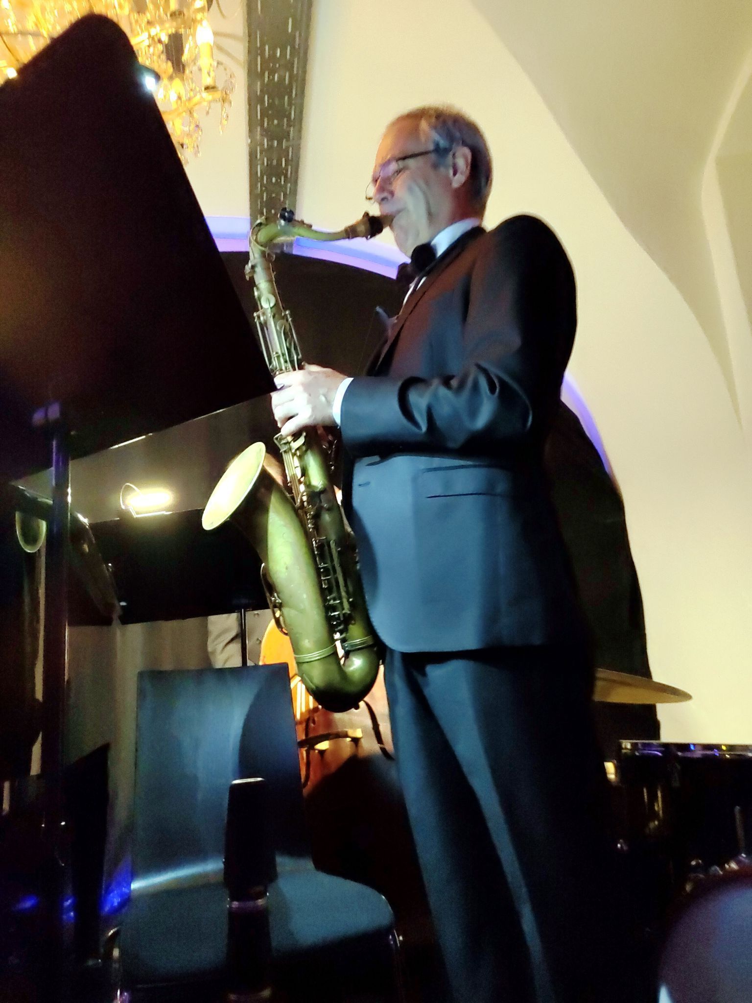 Bernhard Klas (Klarinette/Saxofon) verlieh vielen Songs eine noch gefühlvollere Note.