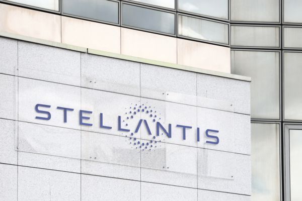 Autokonzern Stellantis will 10 Mrd Dollar in USA investieren
