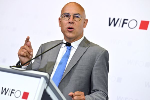 Wifo-Chef begrüßt Lohnzurückhaltung in der Industrie