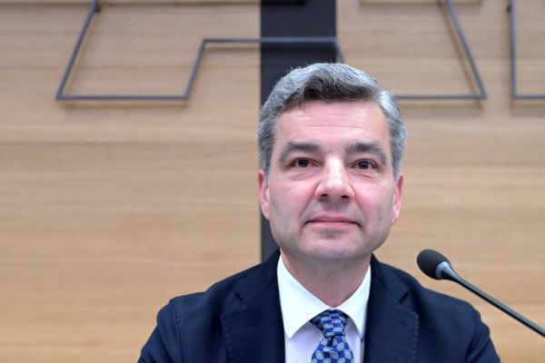 Peschorn vermutet Benko-Vermögen in Stiftungen