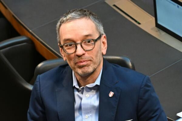 Kickl will vom Handel freiwilligen &#8220;Österreich-Korb&#8221;