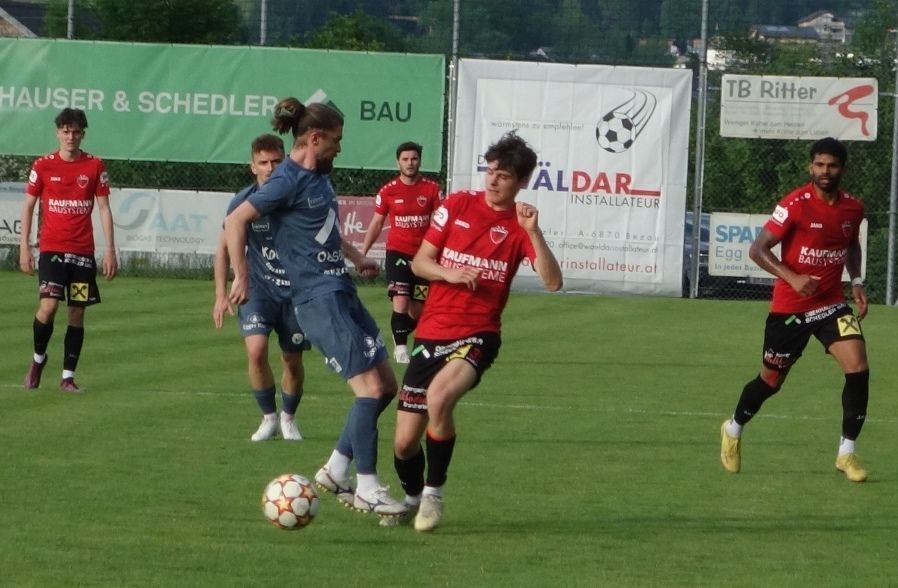 Ein Derby jagt das nächste