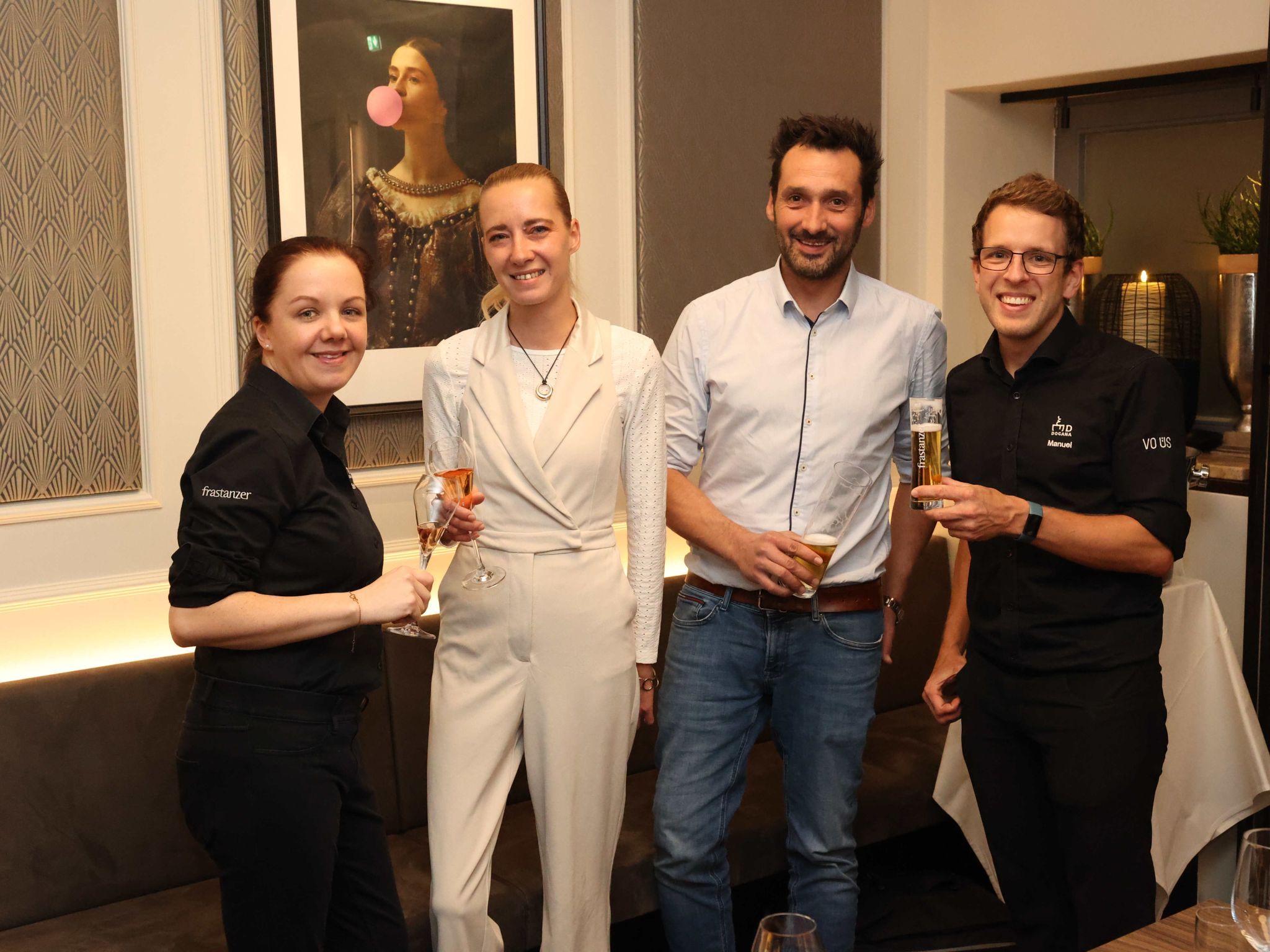 Biersommeliere Sabine Scherz, Juliane Müller, Christian Riediger und Dipl.-Sommelier Manuel Gallaun.