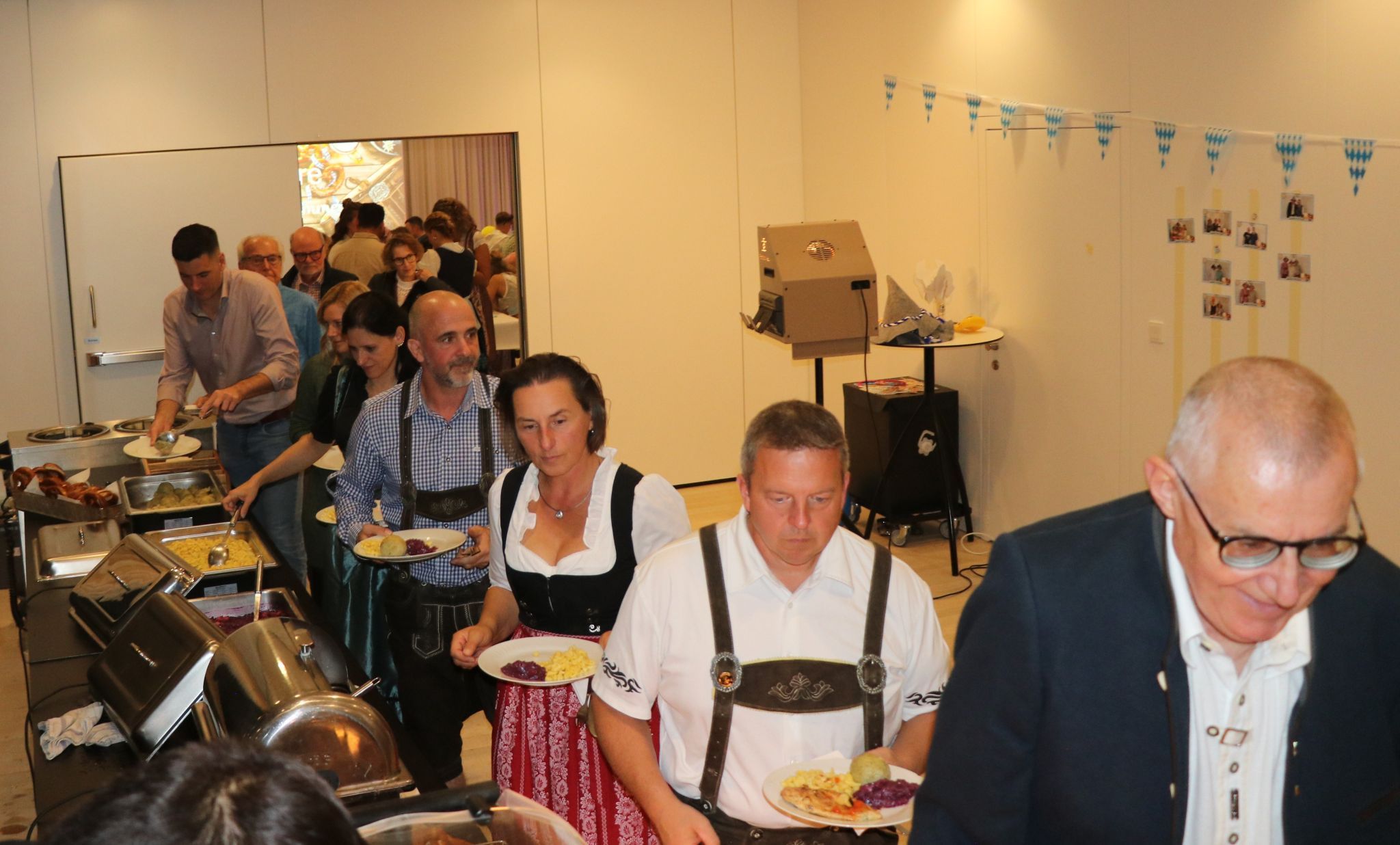 Am Weißwurst-Thresen herrschte Hochbetrieb. 