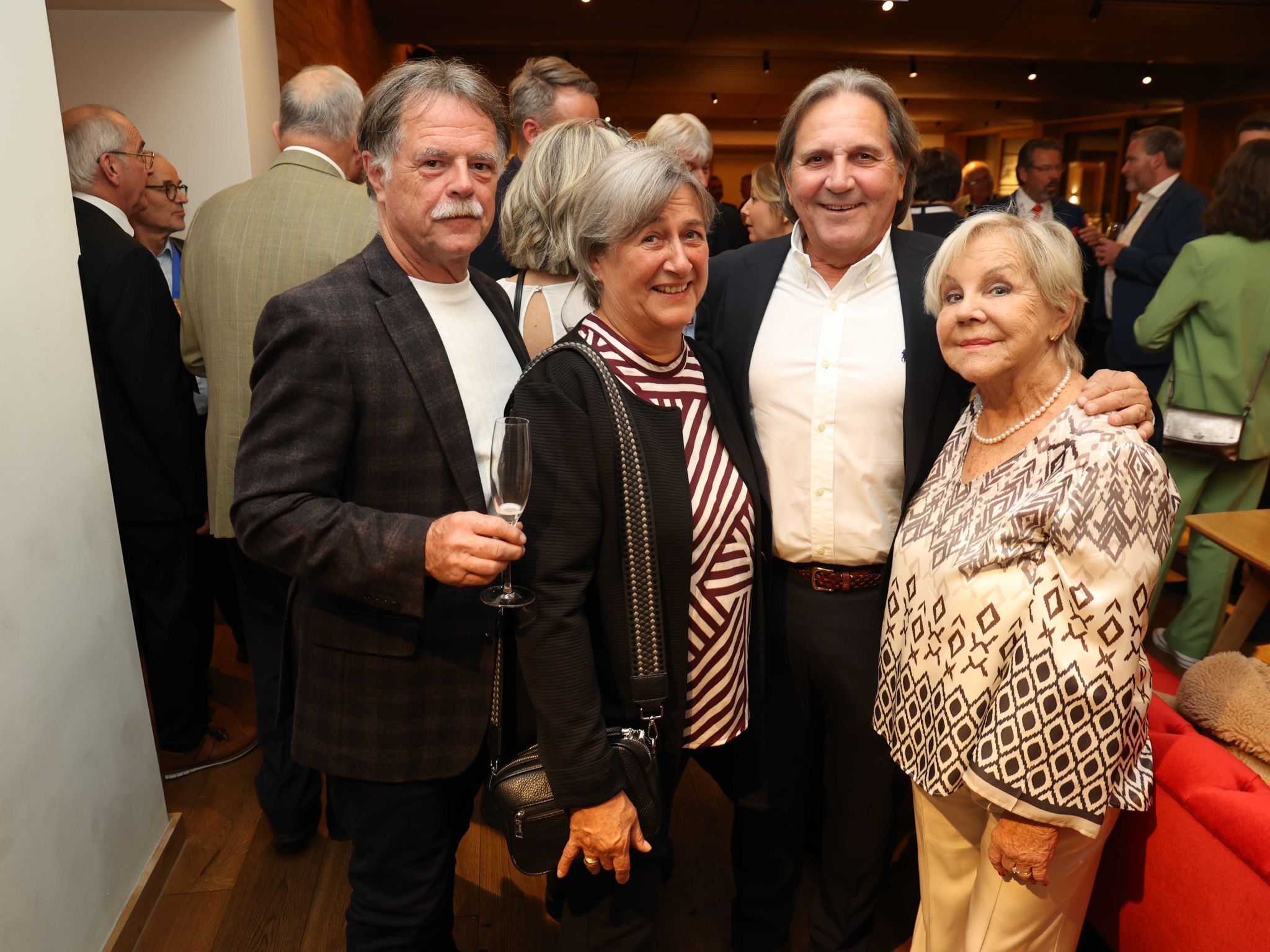 Hubert und Gabi Mangold, Harald Bösch und Autorin Margarete Bösch.