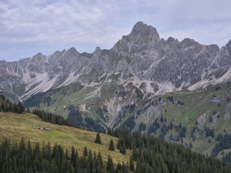Rellstal, Wanderweg Alpe Platzis bis Alpengasthaus Rellstal, Golm, Montafon