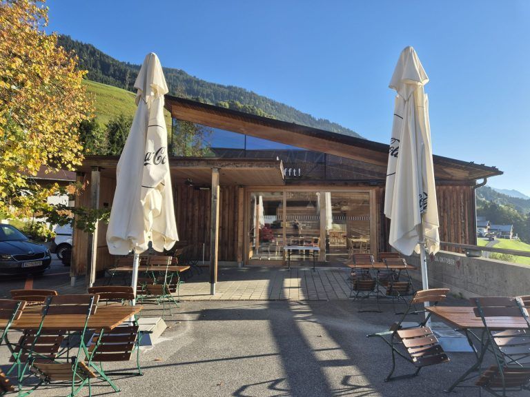 Gasthaus Falva, Pächterin Elsbeth Schneider, Neueröffnung, Großes Walsertal