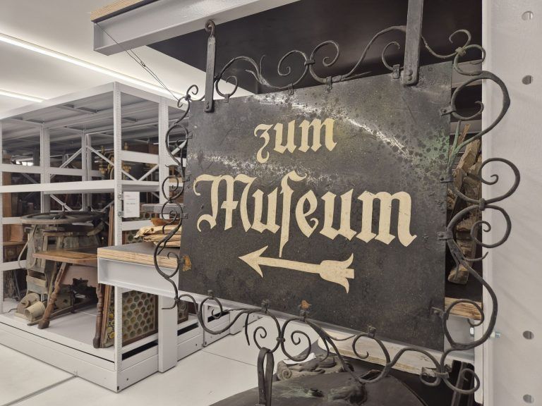 Museumsdepot mit Archivar Stefan Stachniß