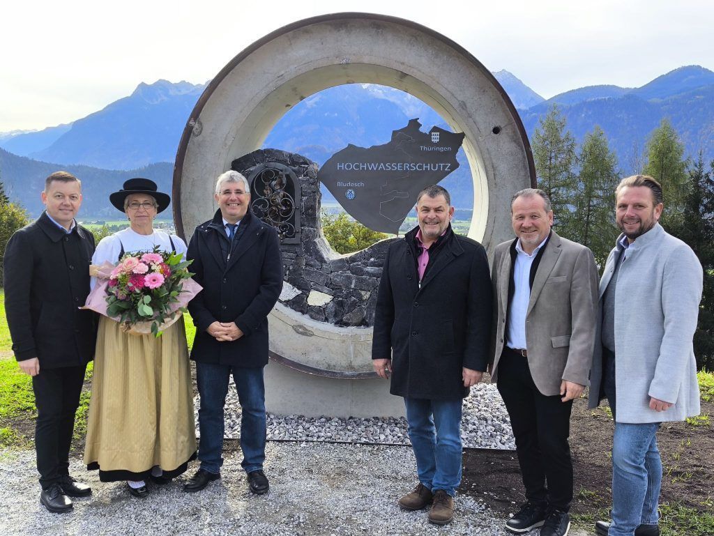 Einweihung und Inbetriebnahme der Schwarzbachverbauung