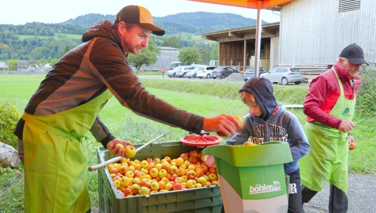 Köstlicher, frisch gepresster Apfelsaft lag hoch im Kurs.