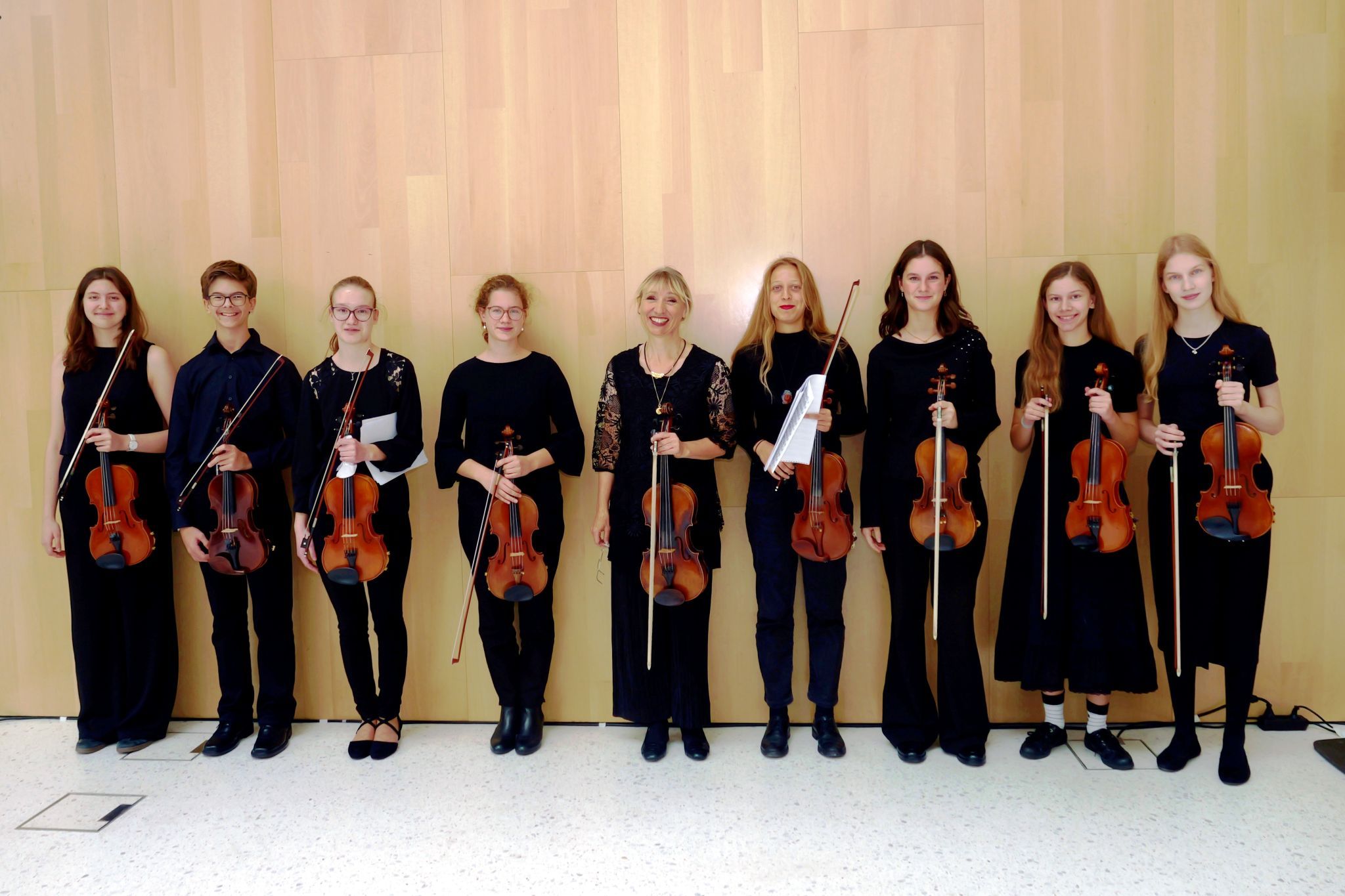 Die acht jungen Violinistinnen und Violinisten bewiesen, dass in ihnen großes Talent schlummert.