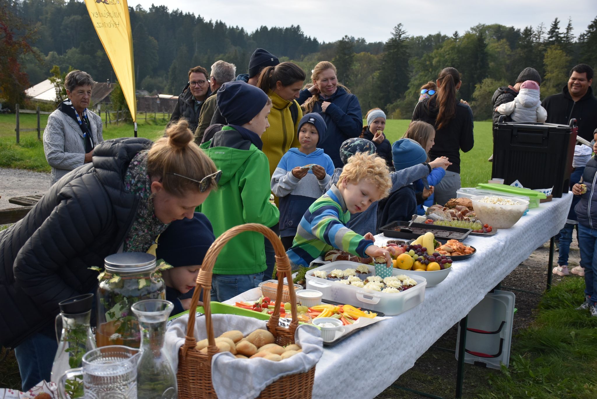 Buntes Buffet zur Eröffnung