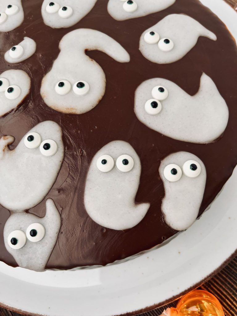 Ein Geisterkuchen zu Halloween