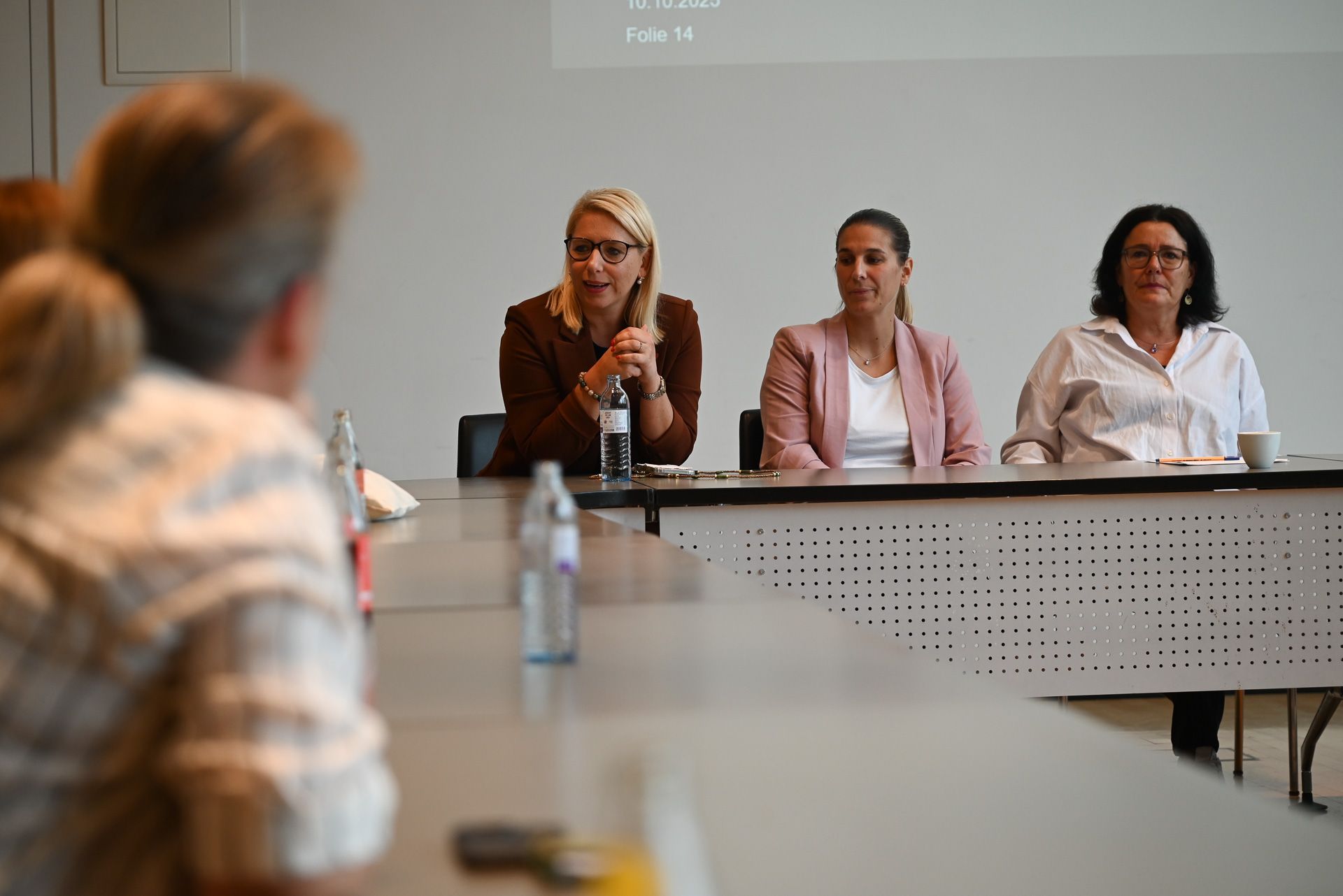Gemeinderätin Nicole Feurstein-Hosp erzählte, dass man manchmal auch eine dicke Haut als Politikerin braucht.