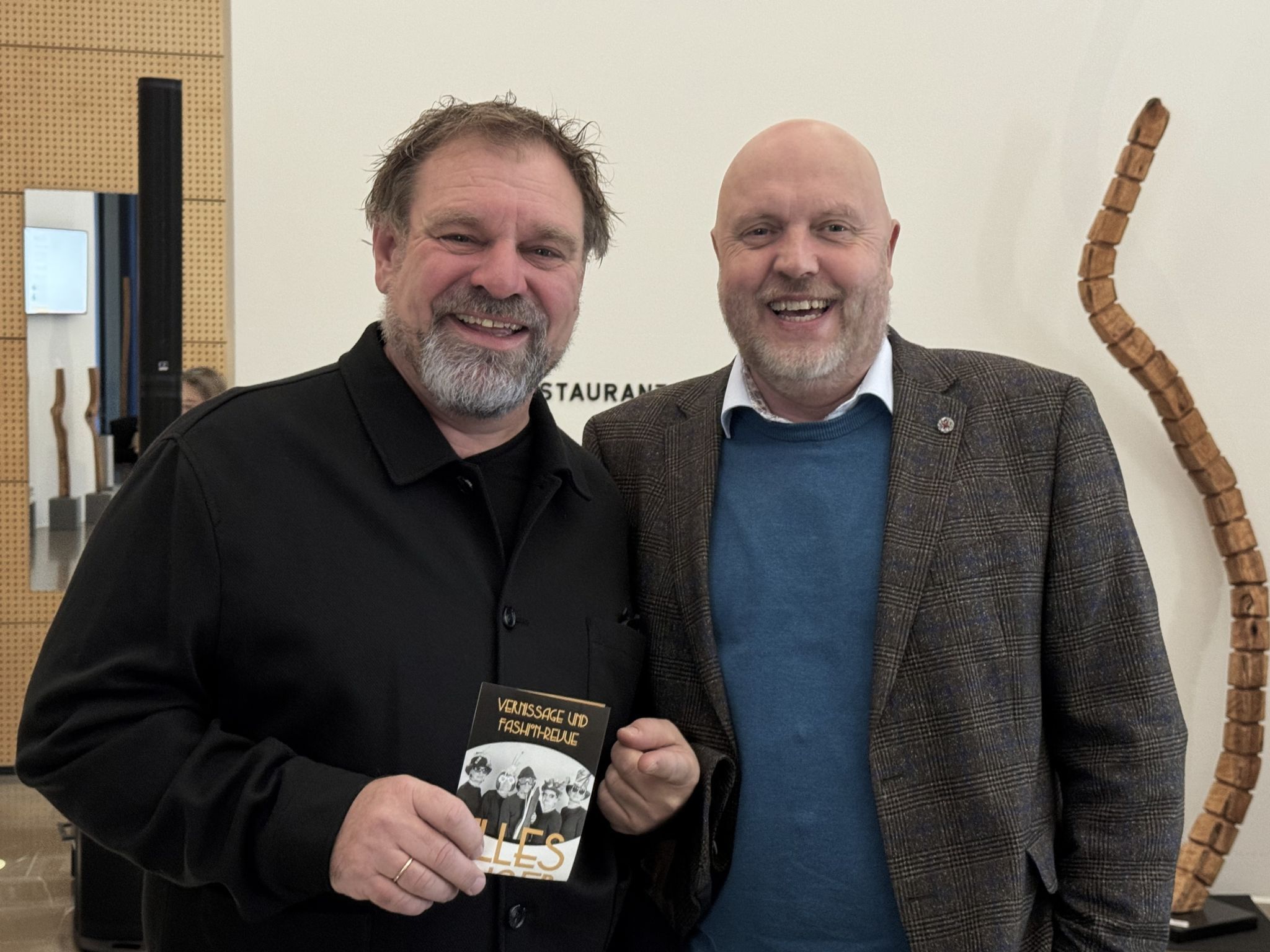 Moderator Valentin Sottopietra und Hoteldirektor Uwe Schaav.