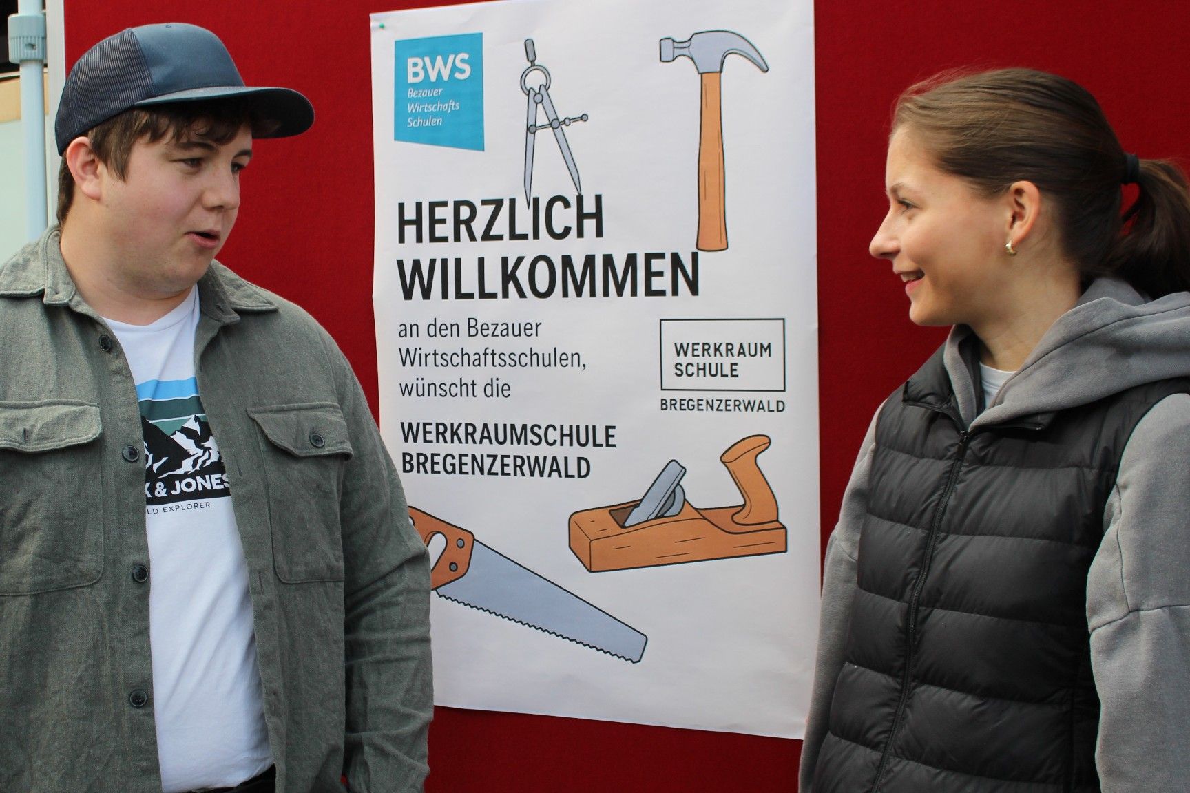 „Herzlich willkommen“ richtet sich an den Bezauer Wirtschaftsschulen an interessierte Jugendliche, an diesem Tag galt es der ISB-Jury.