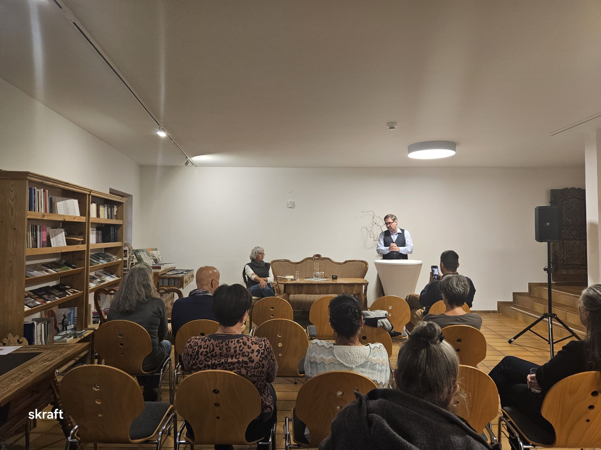 Der Historiker Christof Thöny wies bei der Eröffnung der Wanderausstellung darauf hin, dass ohne Franz Josef Vonbun´s Sagenforschung 
