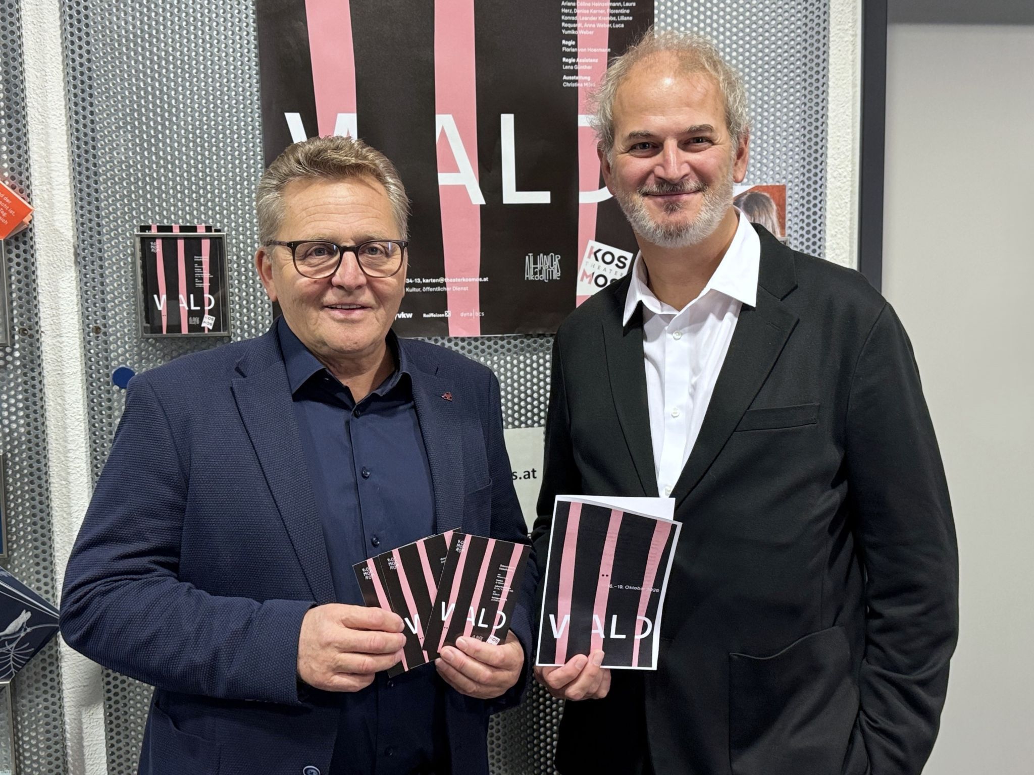 Augustin Jagg (Theater Kosmos) mit Dramatiker Bernhard Studlar.