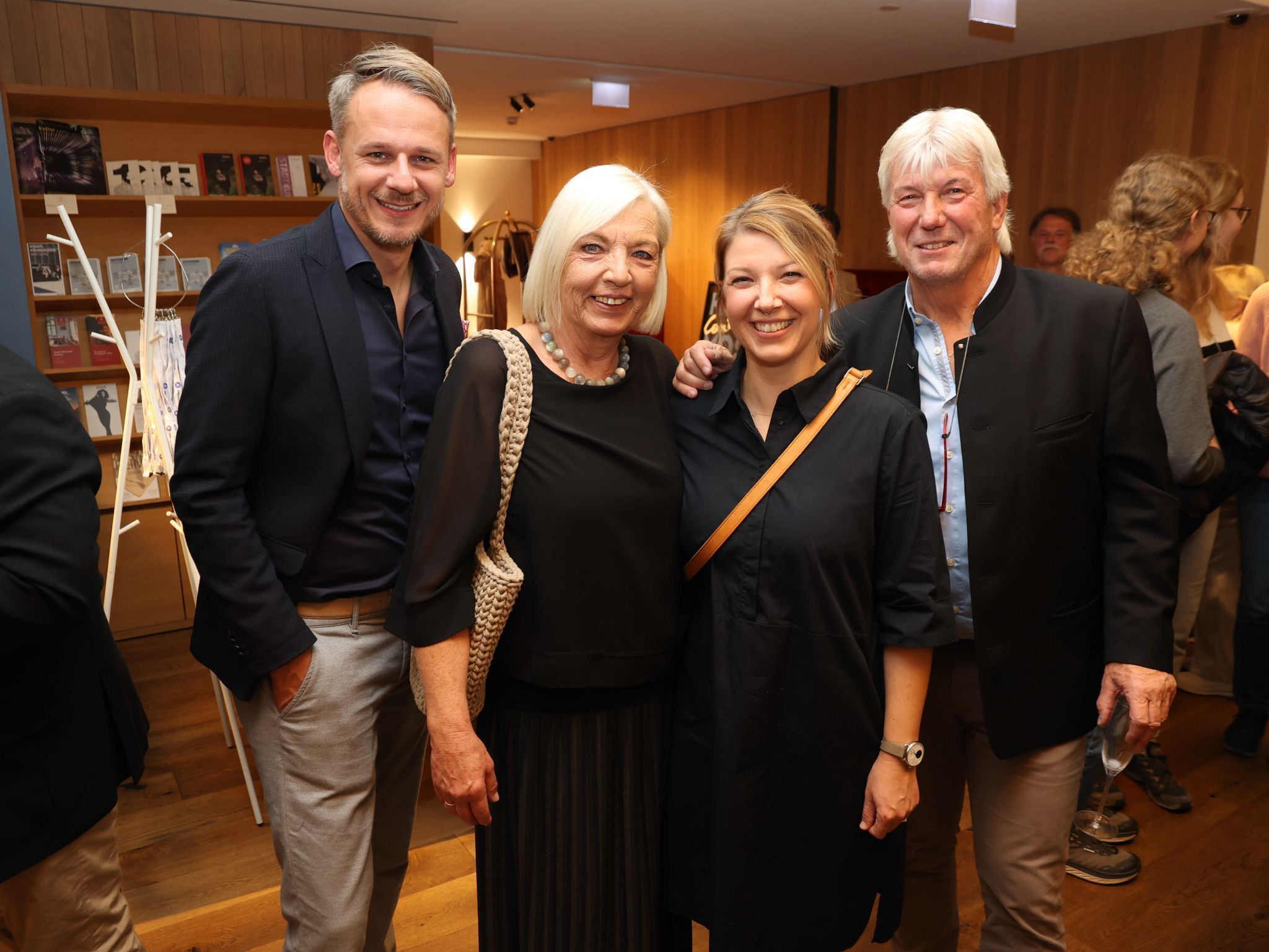 Henning Sommer (Hilcona AG), Grete Köppel, Psychologin Eva-Maria Sommer, Manfred Köppel.