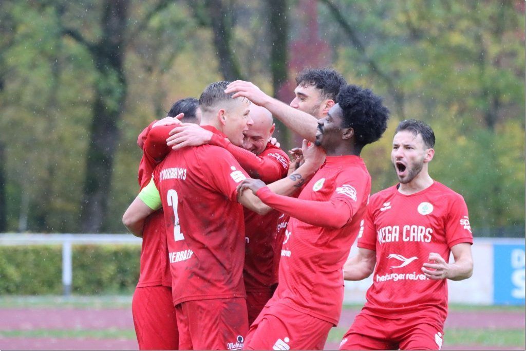 Dreifach-Torschütze Herbaly lässt Dornbirns Traum weiterleben