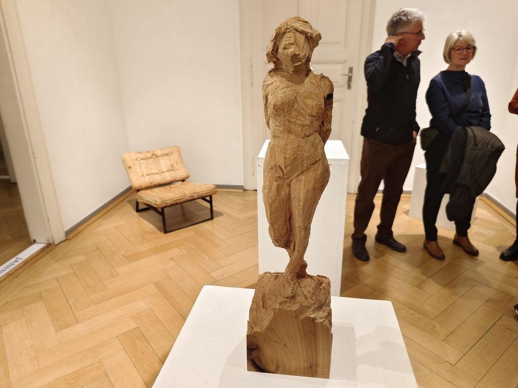 Kunstvolle Premieren im Fünferpack