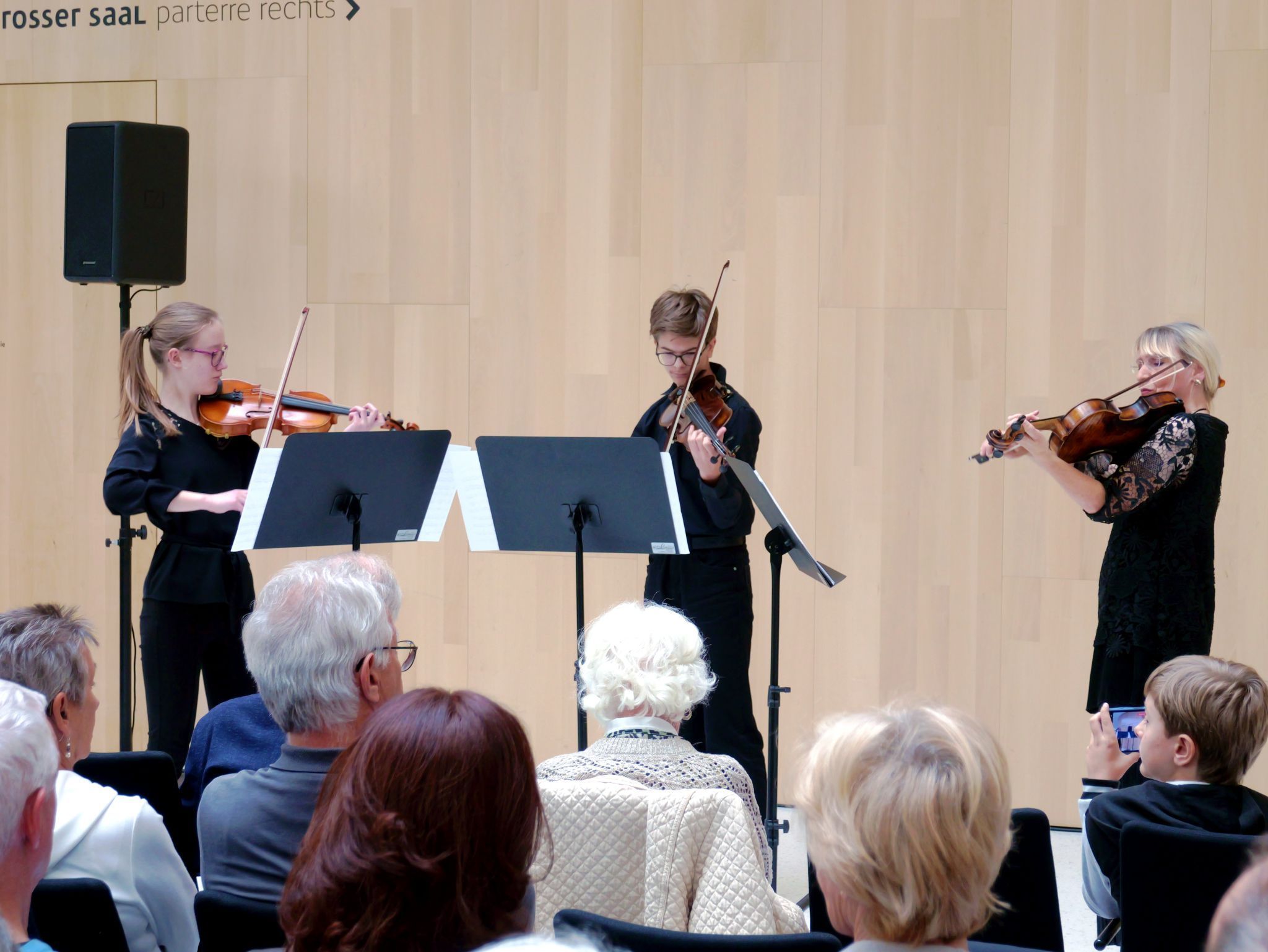 Johanna Wessiak und Gabriel Mesaric begeisterten mit Florey im Trio in d-Moll.