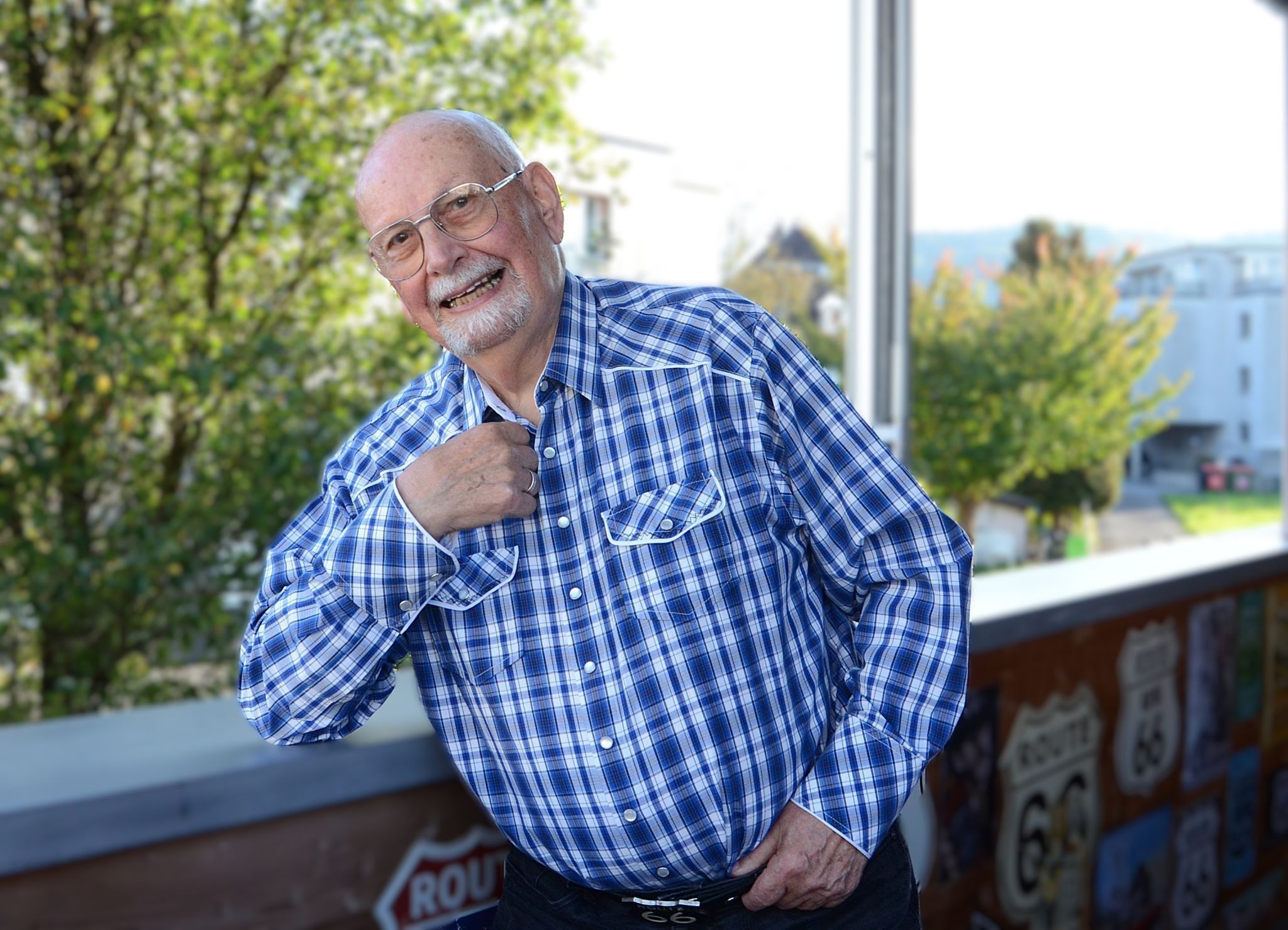 Seit zehn Jahren wohnt Ubbo von König in einem Mehrparteienhaus in Höchst. HRJ