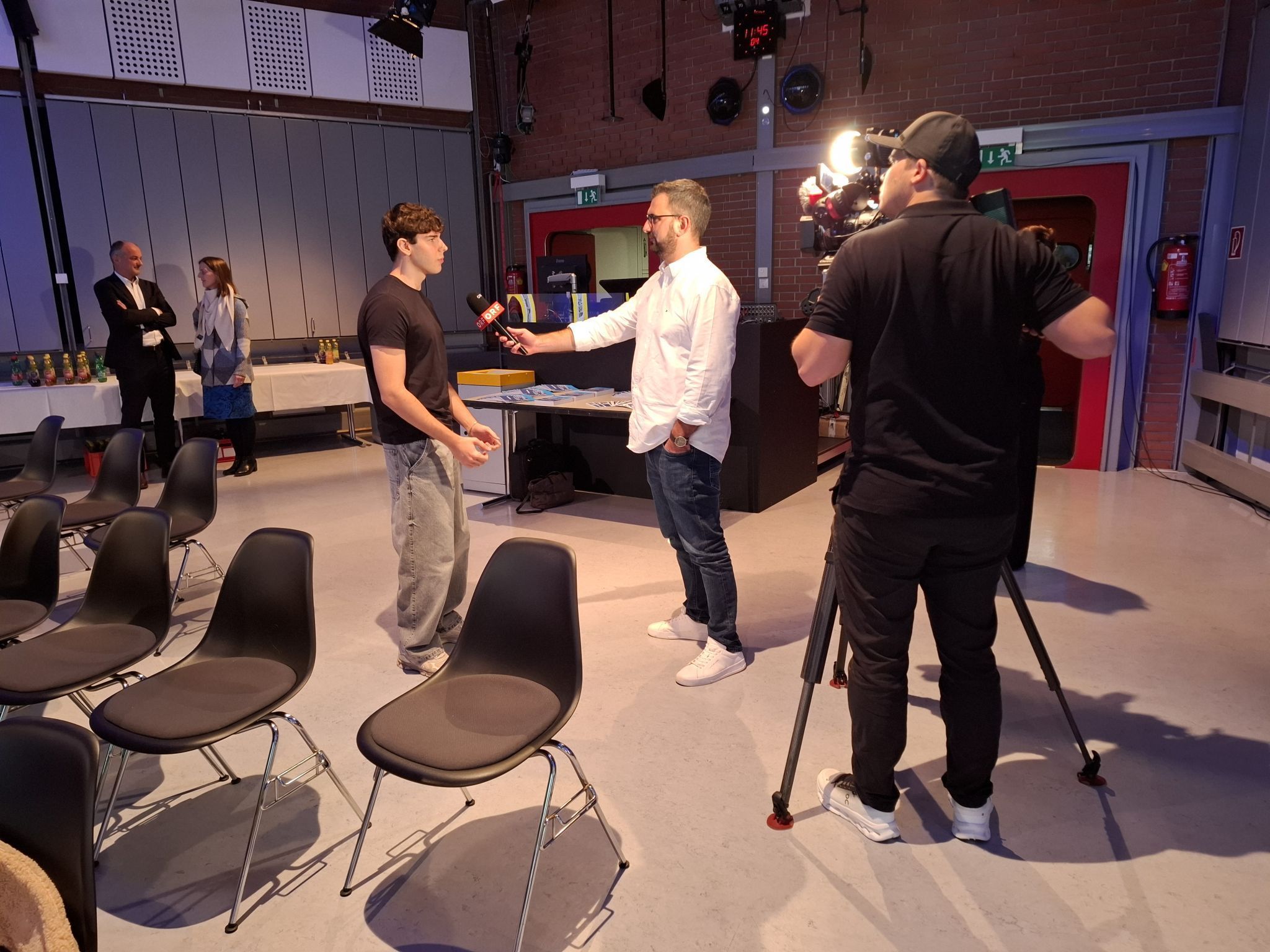 Schüler beim interaktiven Workshop.