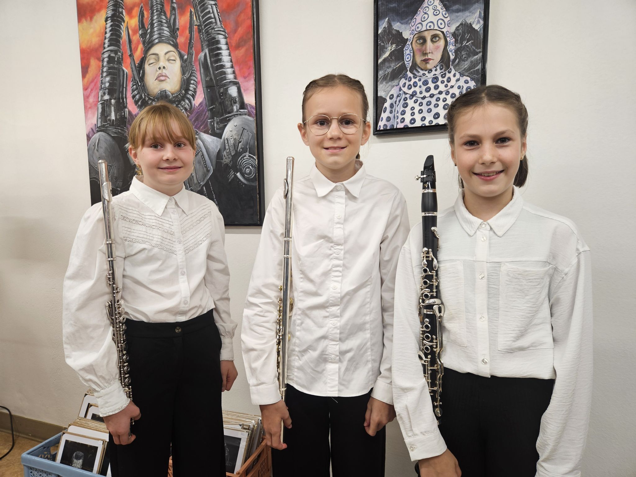 Schülerinnen der Musikmittelschule Lingenau begleiteten die Eröffnung musikalisch.