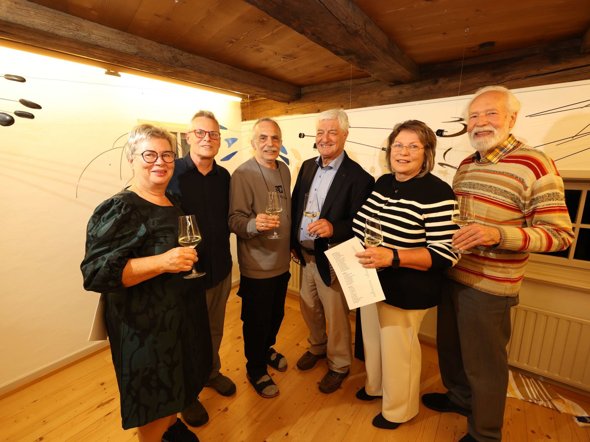 Andrea und Thomas Hipp mit Wolfgang Tschallener, Anton Kühpacher, Monika Ritter und Werner Sonderegger vom