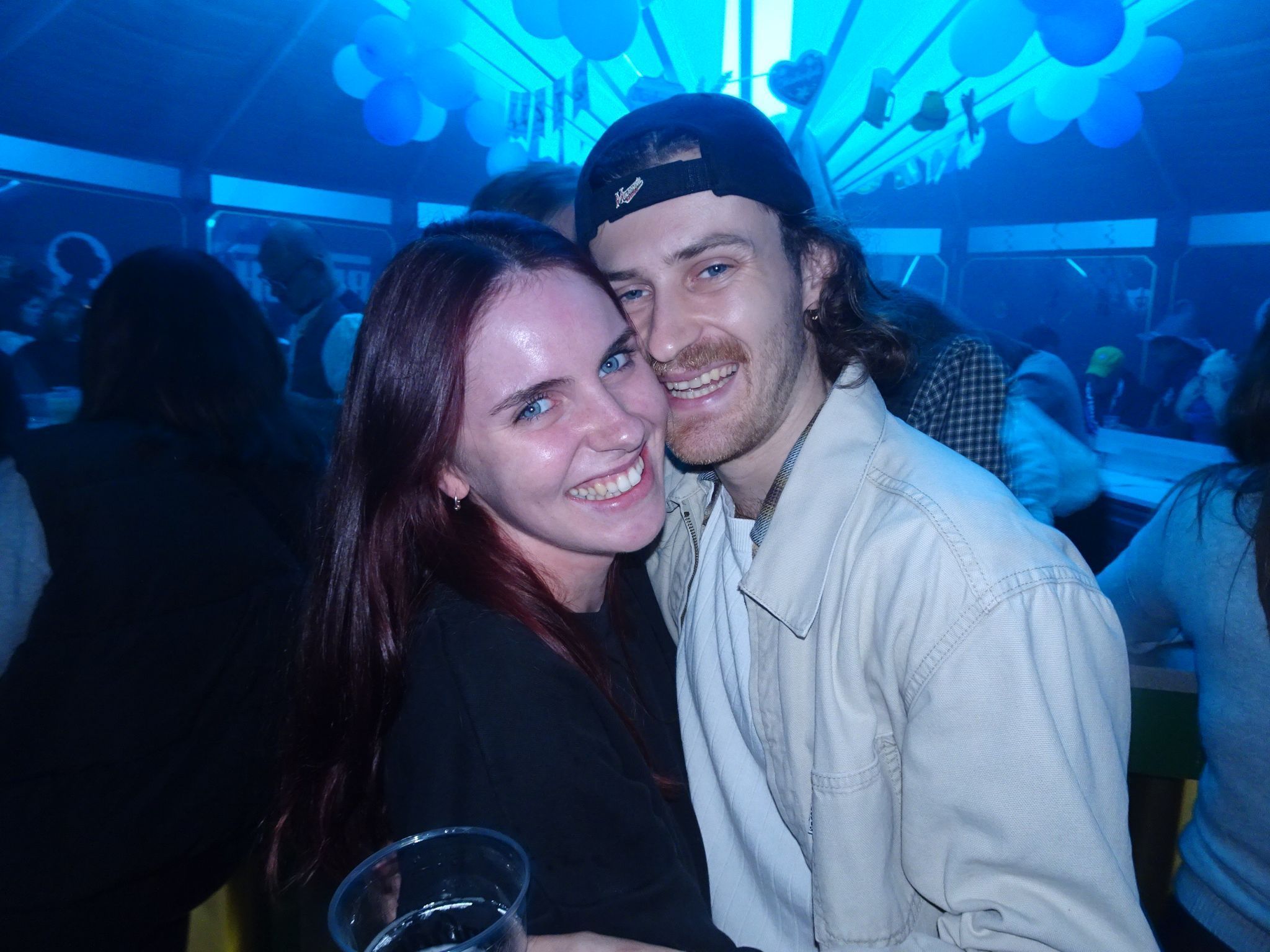 Auch die Admira-Fans Martina und Lukas schwangen fleißig das Tanzbein. 