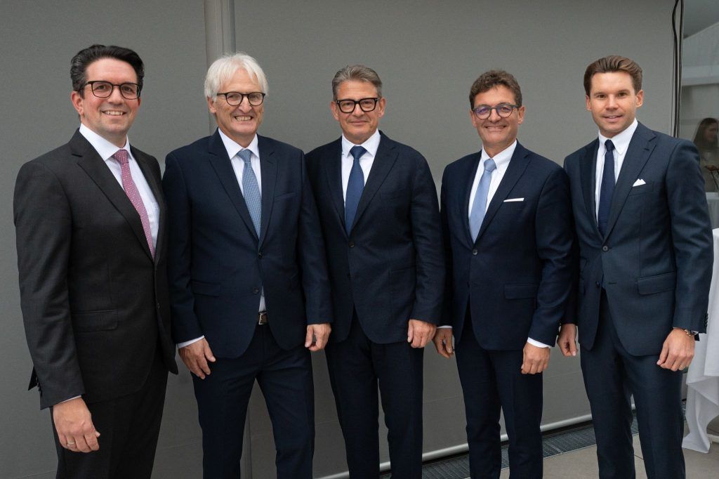 Kanzlei feiert 30-Jahr-Jubiläum mit vielen prominenten Gästen